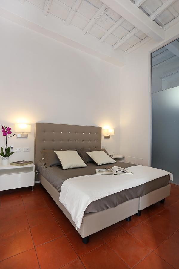 Bed and Breakfast Domus Croce Рим Екстер'єр фото